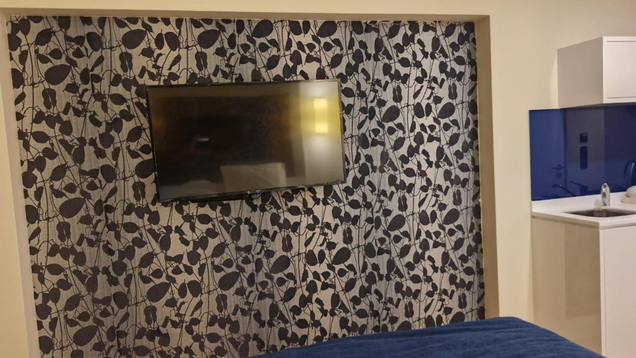 באטומי Lamar Hotel מראה חיצוני תמונה