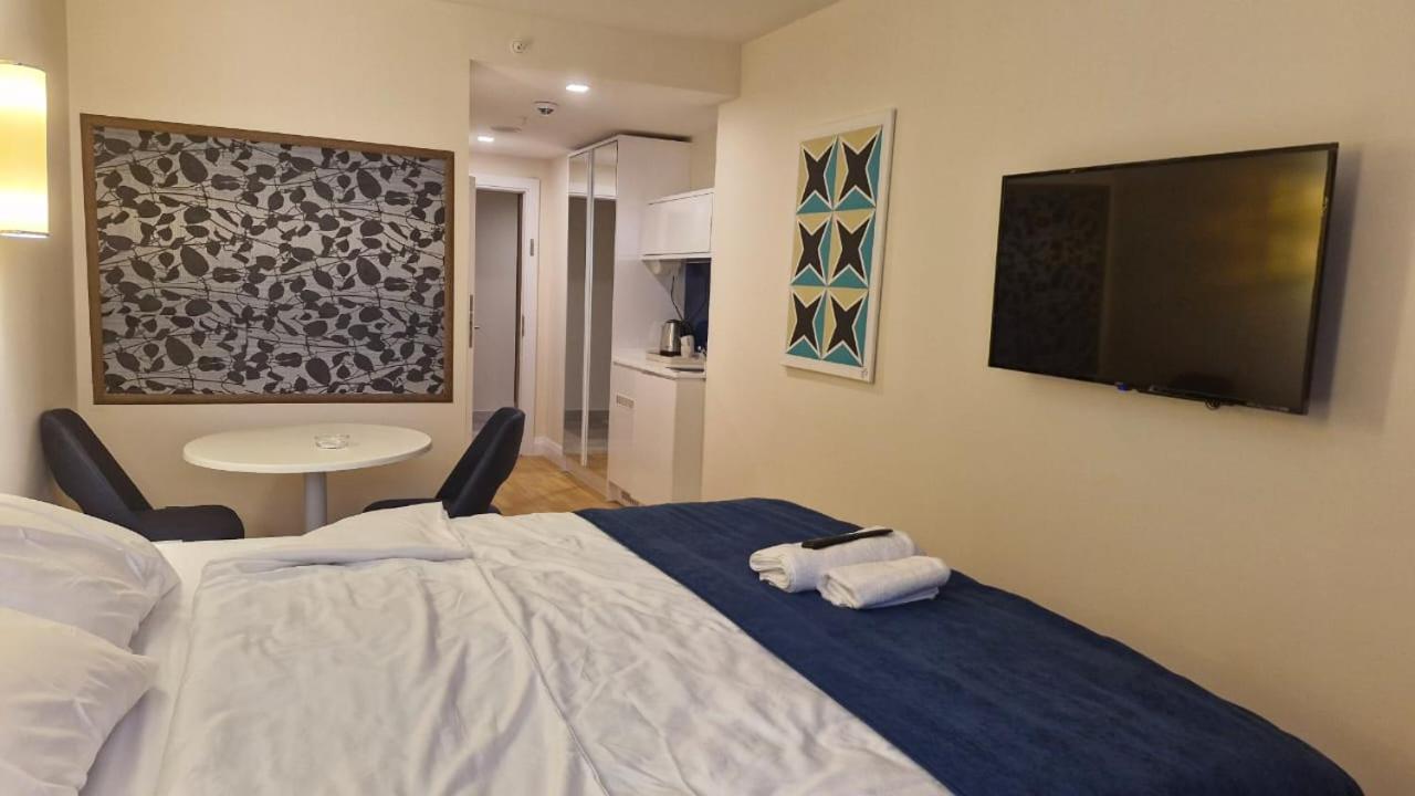 באטומי Lamar Hotel מראה חיצוני תמונה