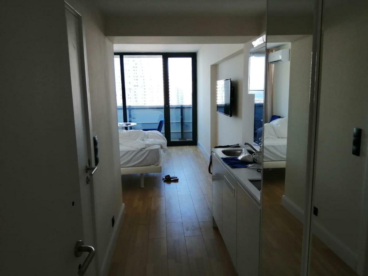 באטומי Lamar Hotel מראה חיצוני תמונה